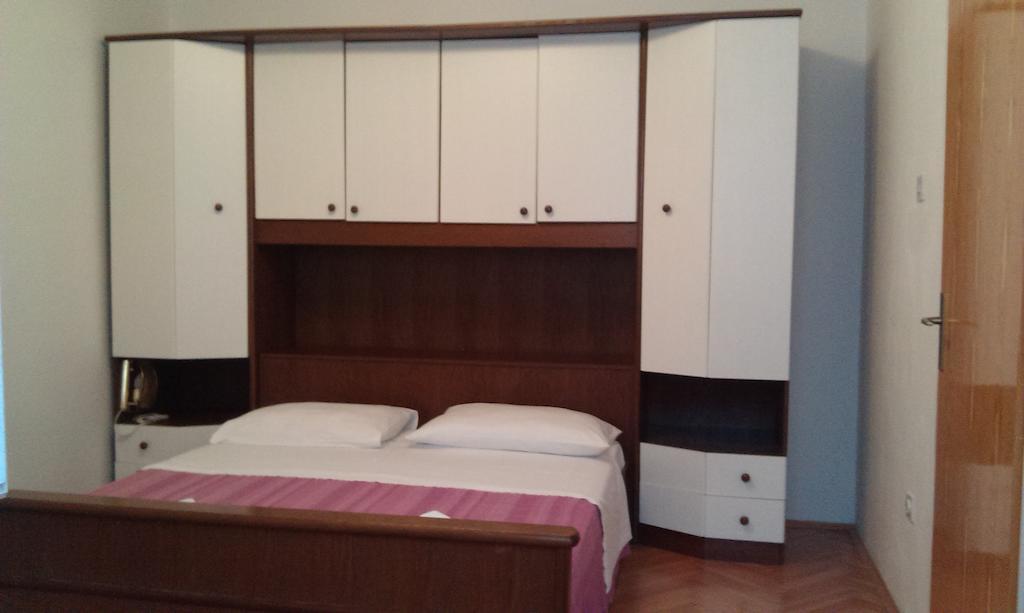 Apartments Tanja & Boris Baška Quarto foto
